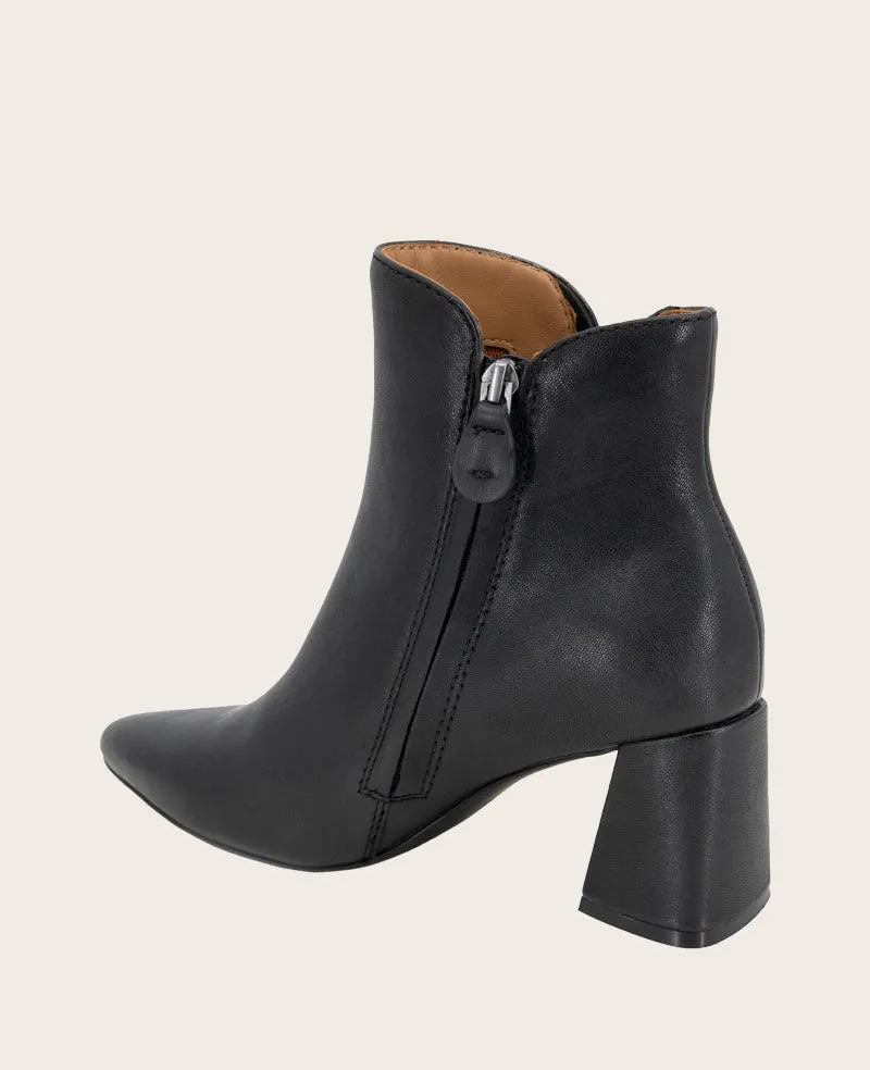 GENTLE SOULS - Danbury Leather Double Gore Heel Boot