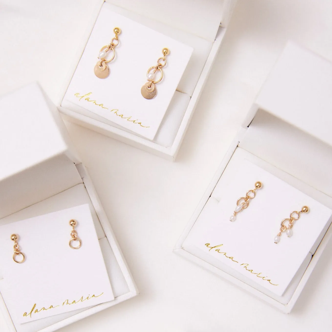 Tilly Freshwater Pearl Earrings - Gold